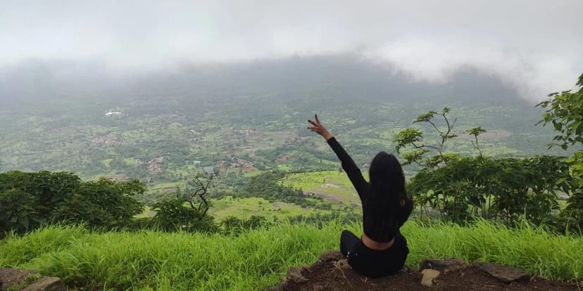 Sondai Fort Trek Karjat by AC Bus poster